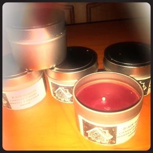 100% soy wax hand poured candles 4oz